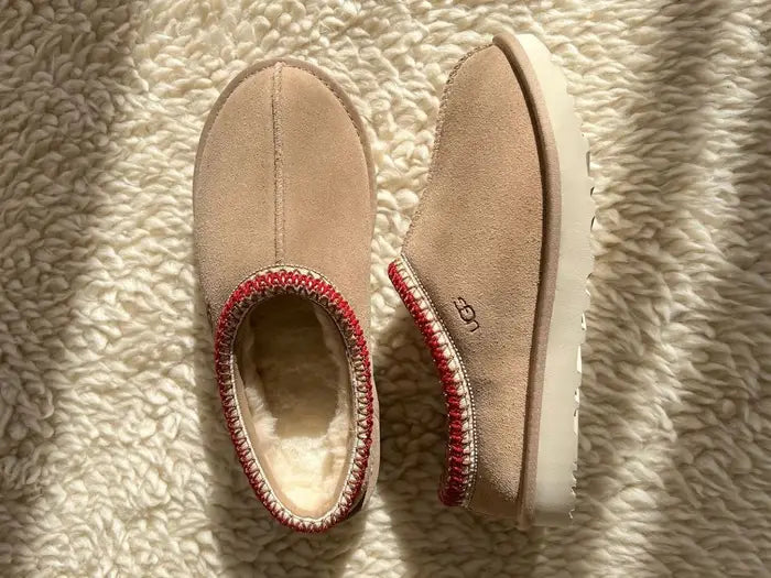 The Psychology of Comfort: How Indoor Slippers Enhance Home Well-Being